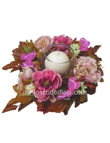 Coroncina centrotavola di fiori freschi con candela