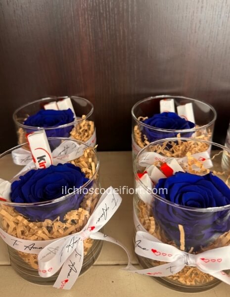 Rosa stabilizzata blu